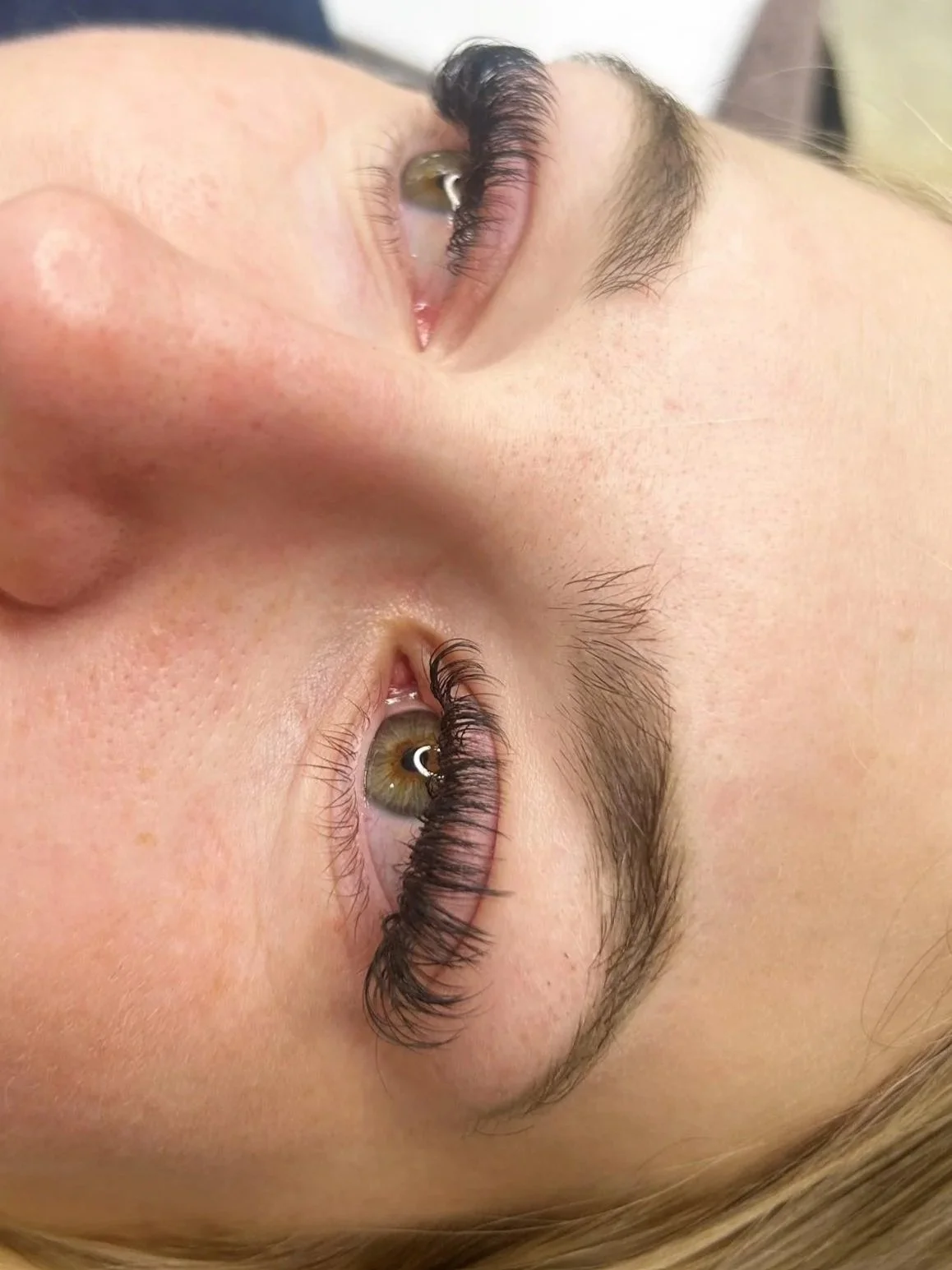 Lashes+soft-mid+volume.jpg