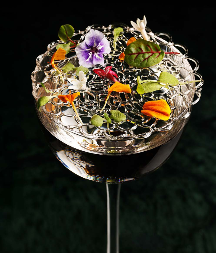 Oyster Gin, Americano Aperitivo, Pineapple Liqueur, Cinnamon Syrup, Orange Blossom Water 24