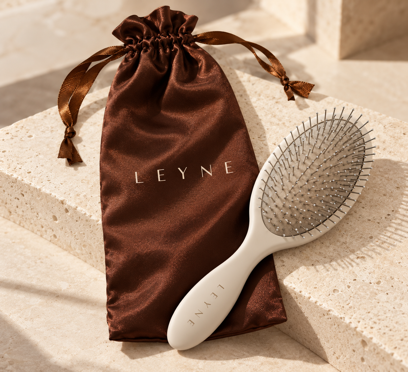 Leyne Signature Brush
