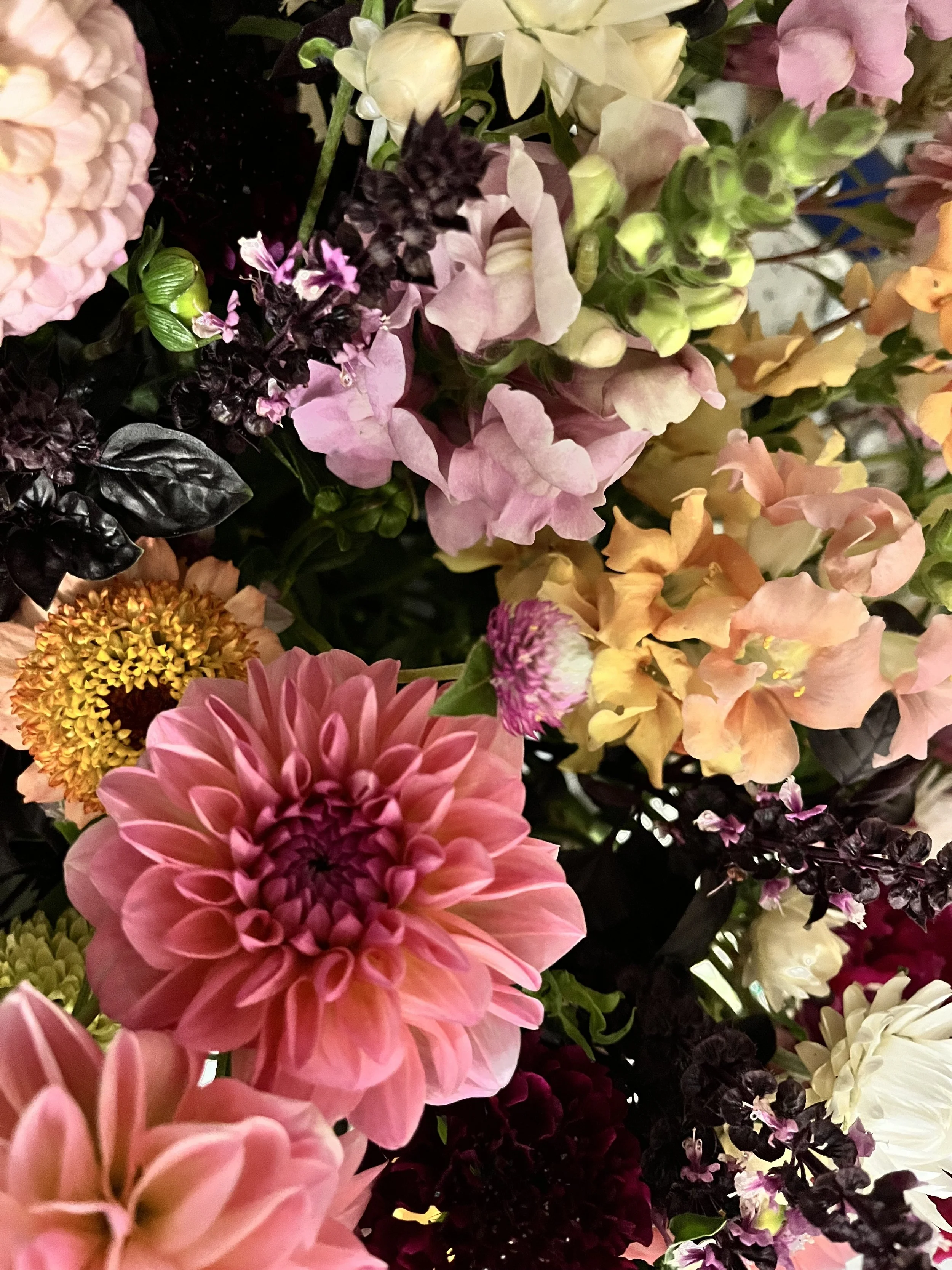 summer bridal bouquet dahlia