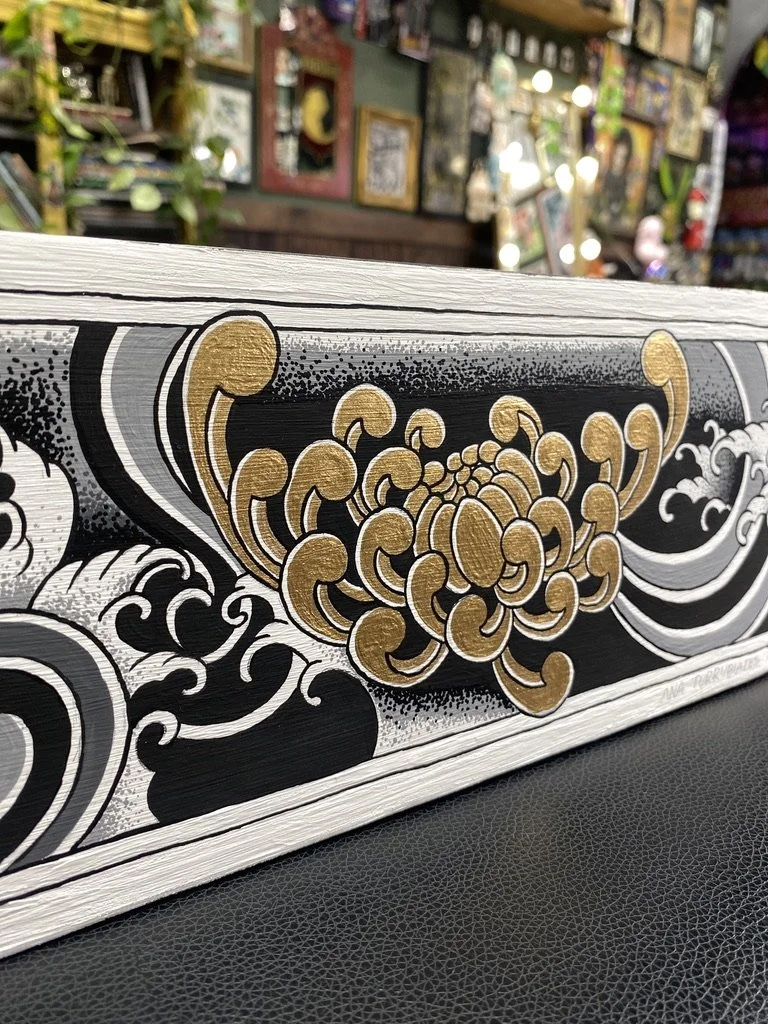 Chrysanthemum small skateboard deck