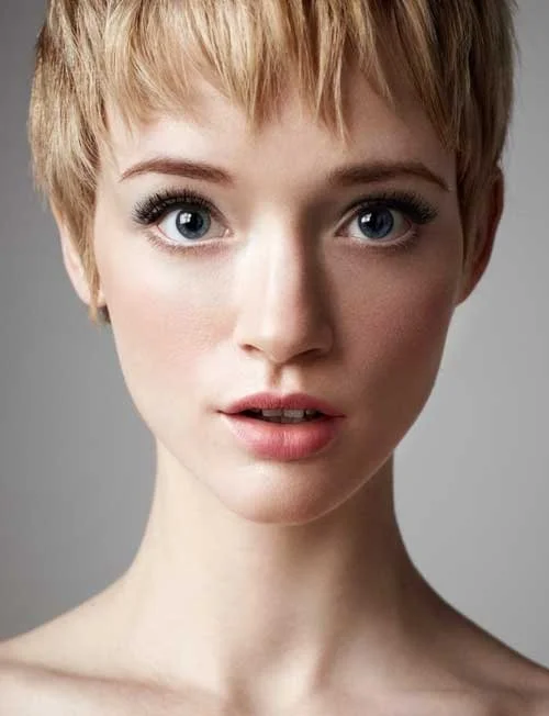 Portrait photography of women by Peggy Sirota, photographer and director