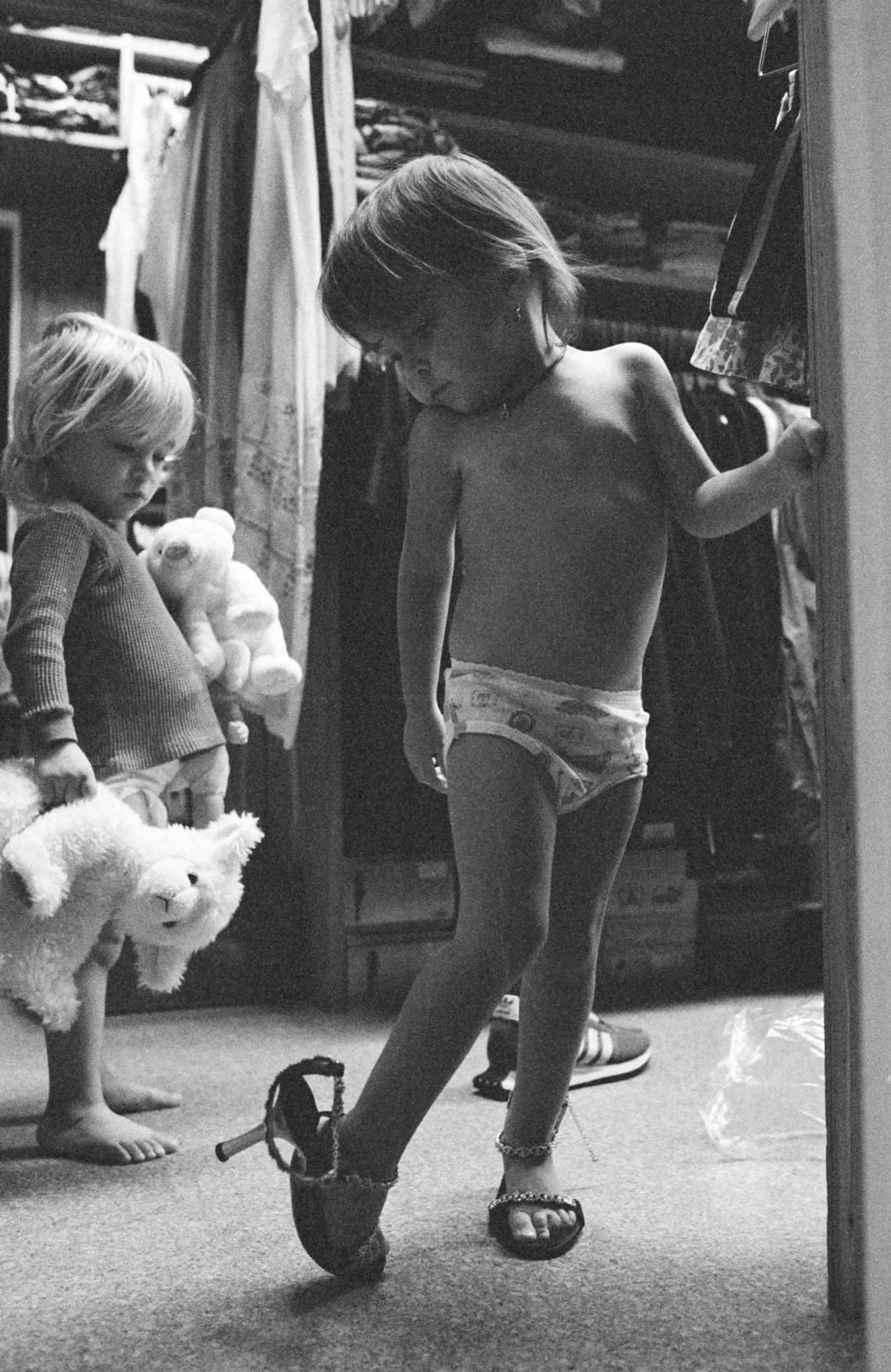 Candid real-moment photography by Peggy Sirota, photographer and director