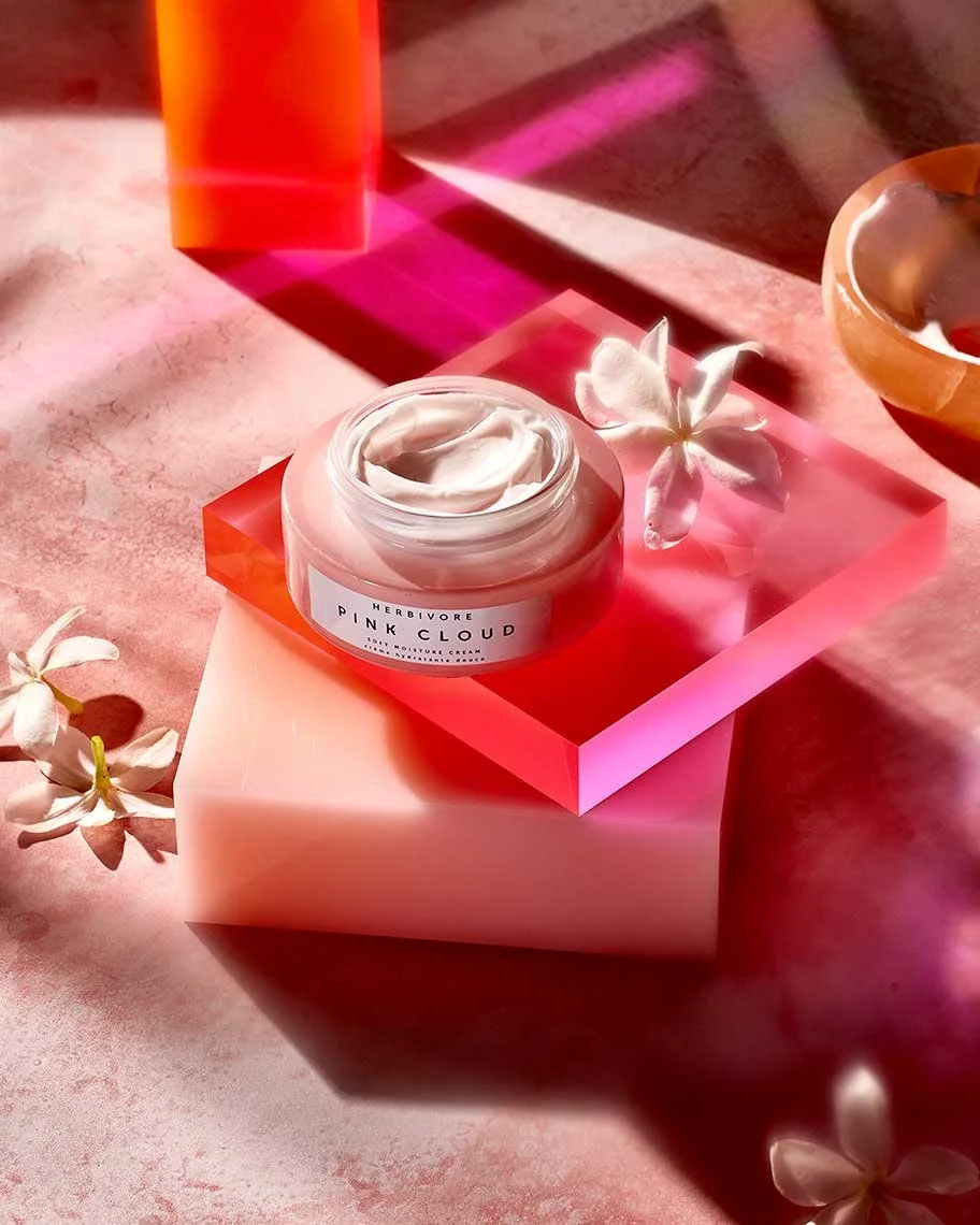 Beauty and cosmetics photography by Hulswit Designs, photographers and CGI artists