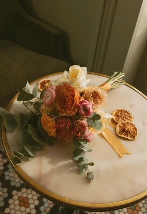 fl-marble-bouquet.webp