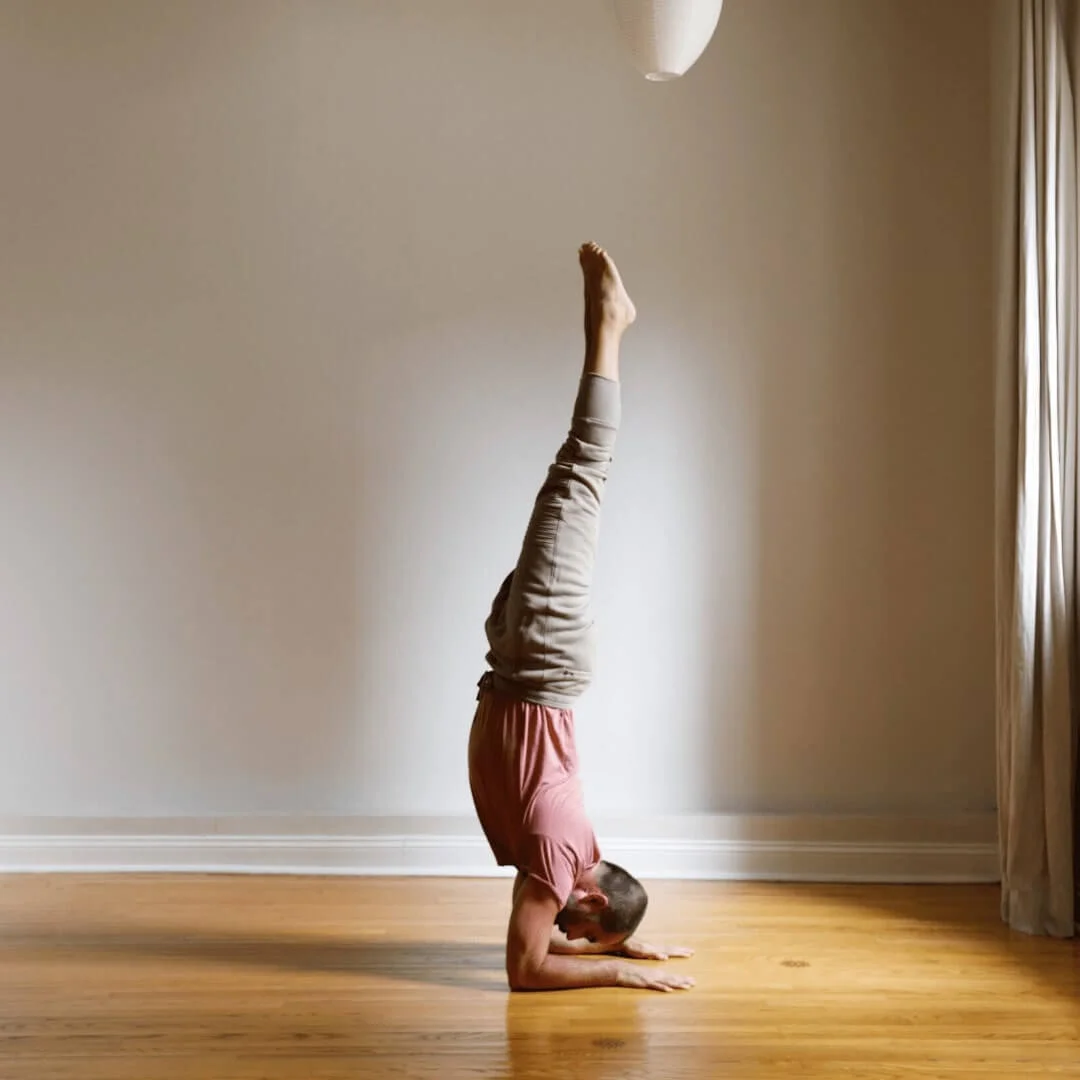 10 Minute Core Yoga Flow with David Ito
