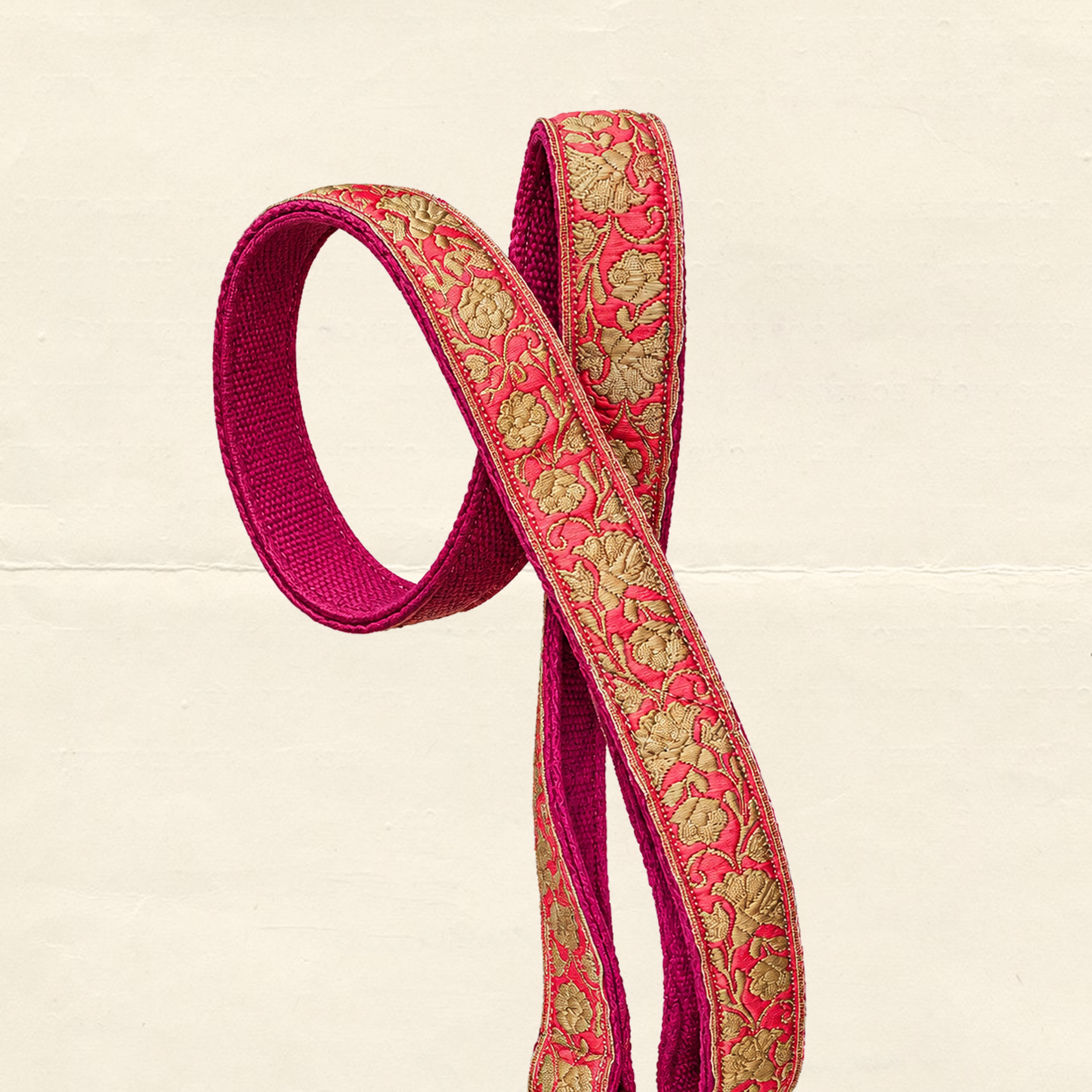 embroidered leash floral.png