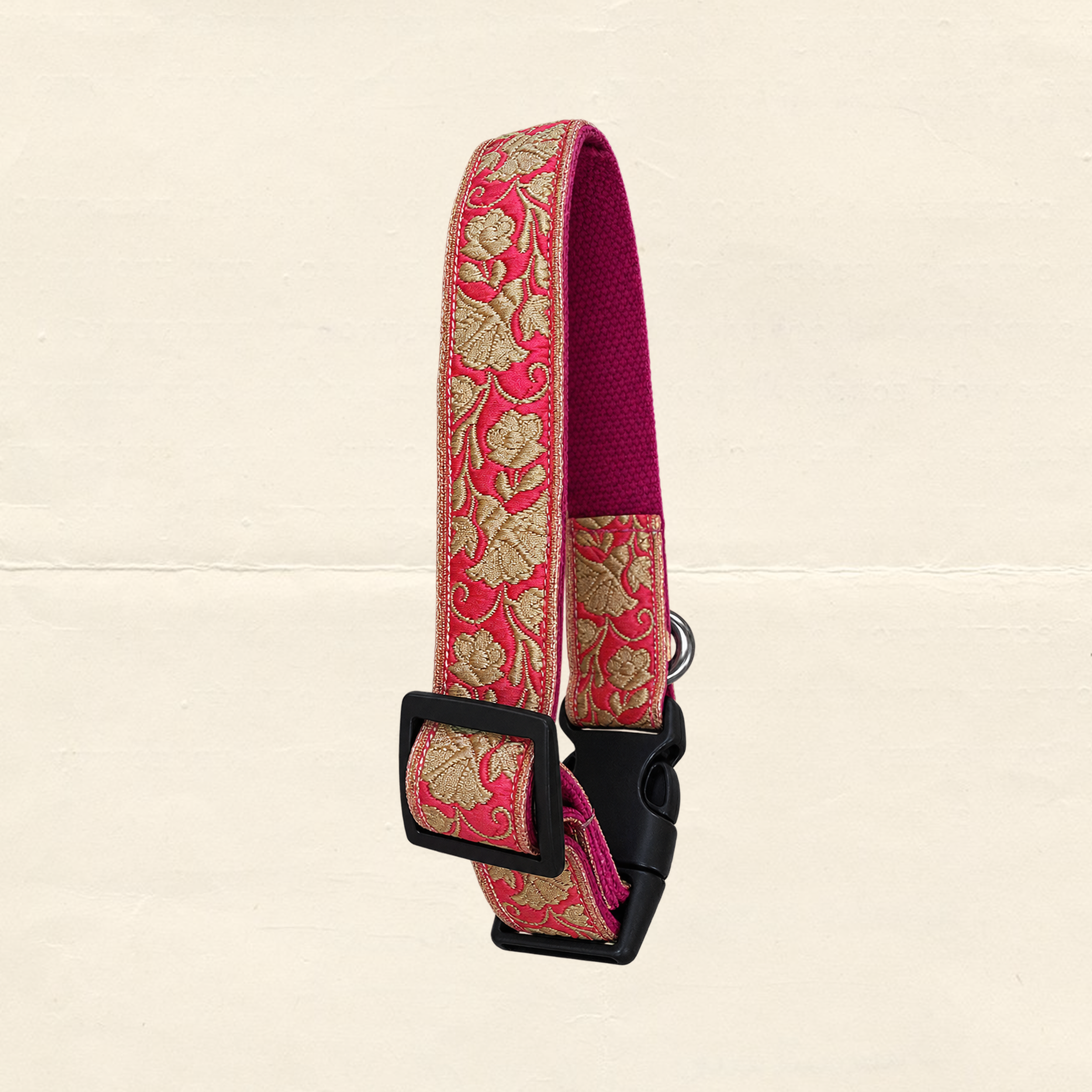 embroidered collar floral.png