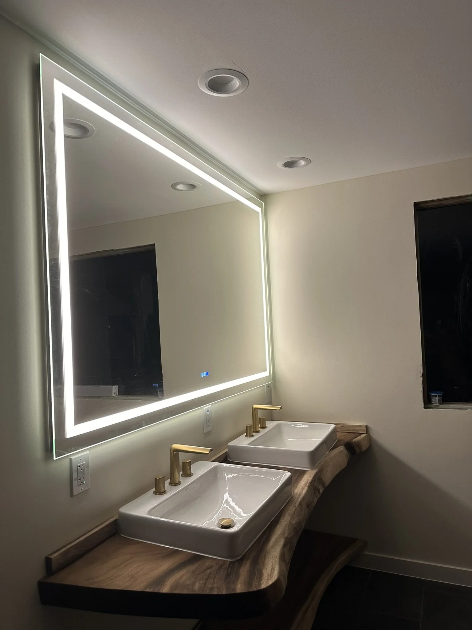 Bathroom - Counter Top - Backlit.JPEG