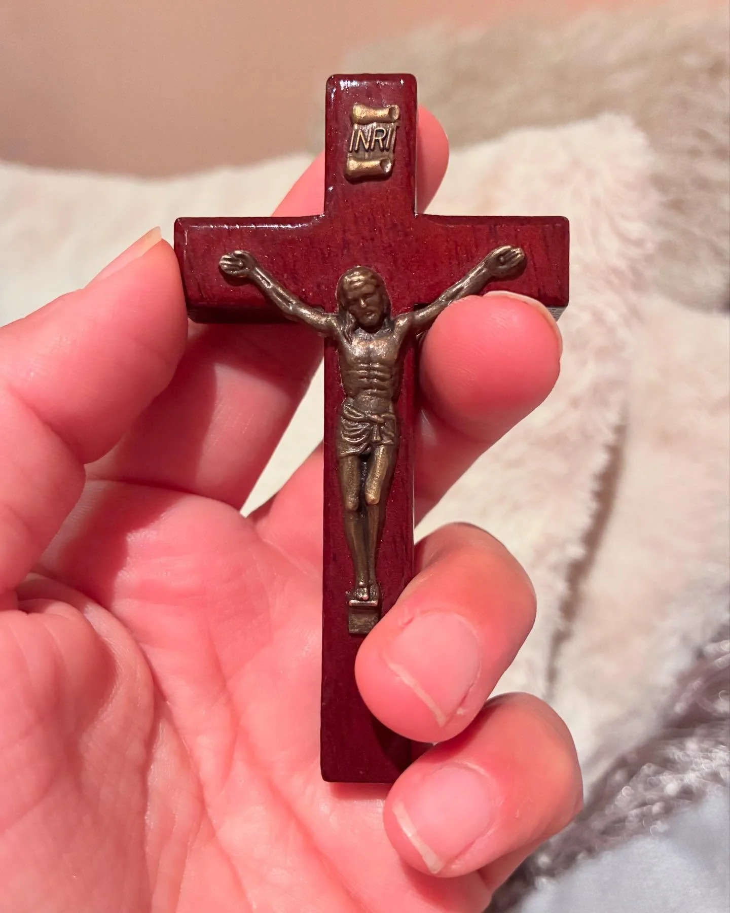 Hold onto God no matter what. In the good and in the bad. In the easy and the hard. When you&rsquo;re weak and when you&rsquo;re strong. He is there, no matter what.