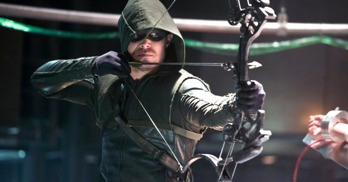what-happened-to-oliver-queens-compound-bow-v0-sjxs614jke681.jpg