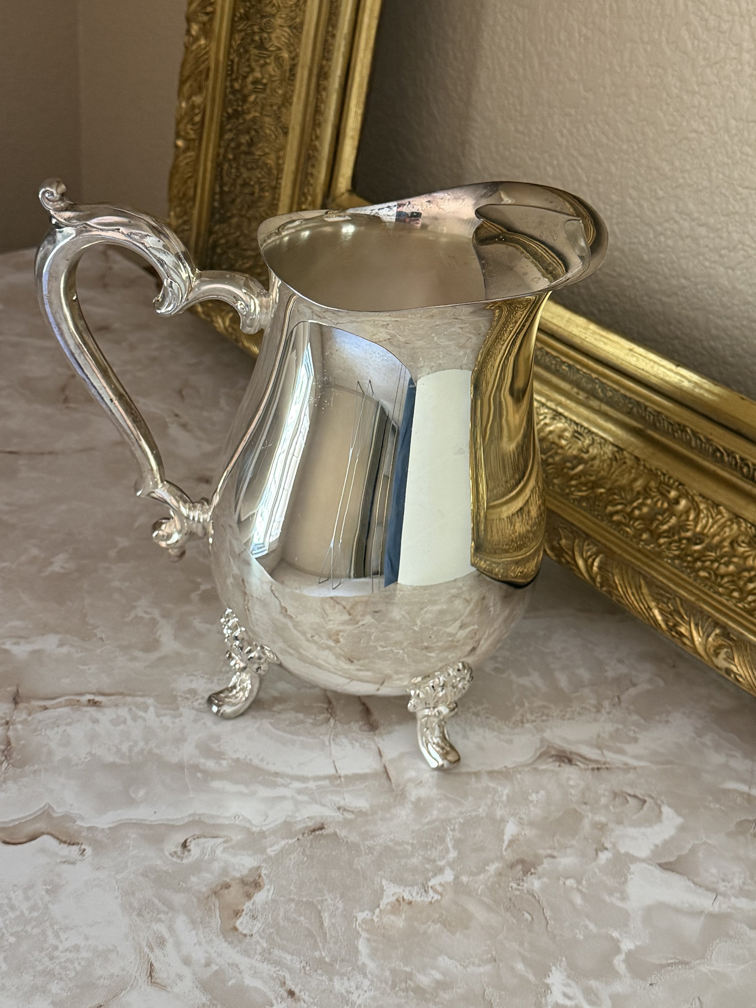 Vintage Oneida Silverplate Footed Ice Water Pitcher with Ice Guard
