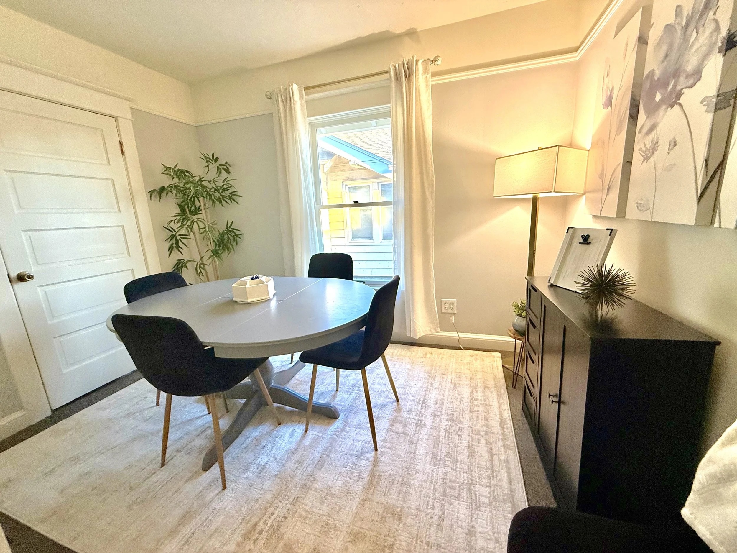 Meeting space, family mediation
