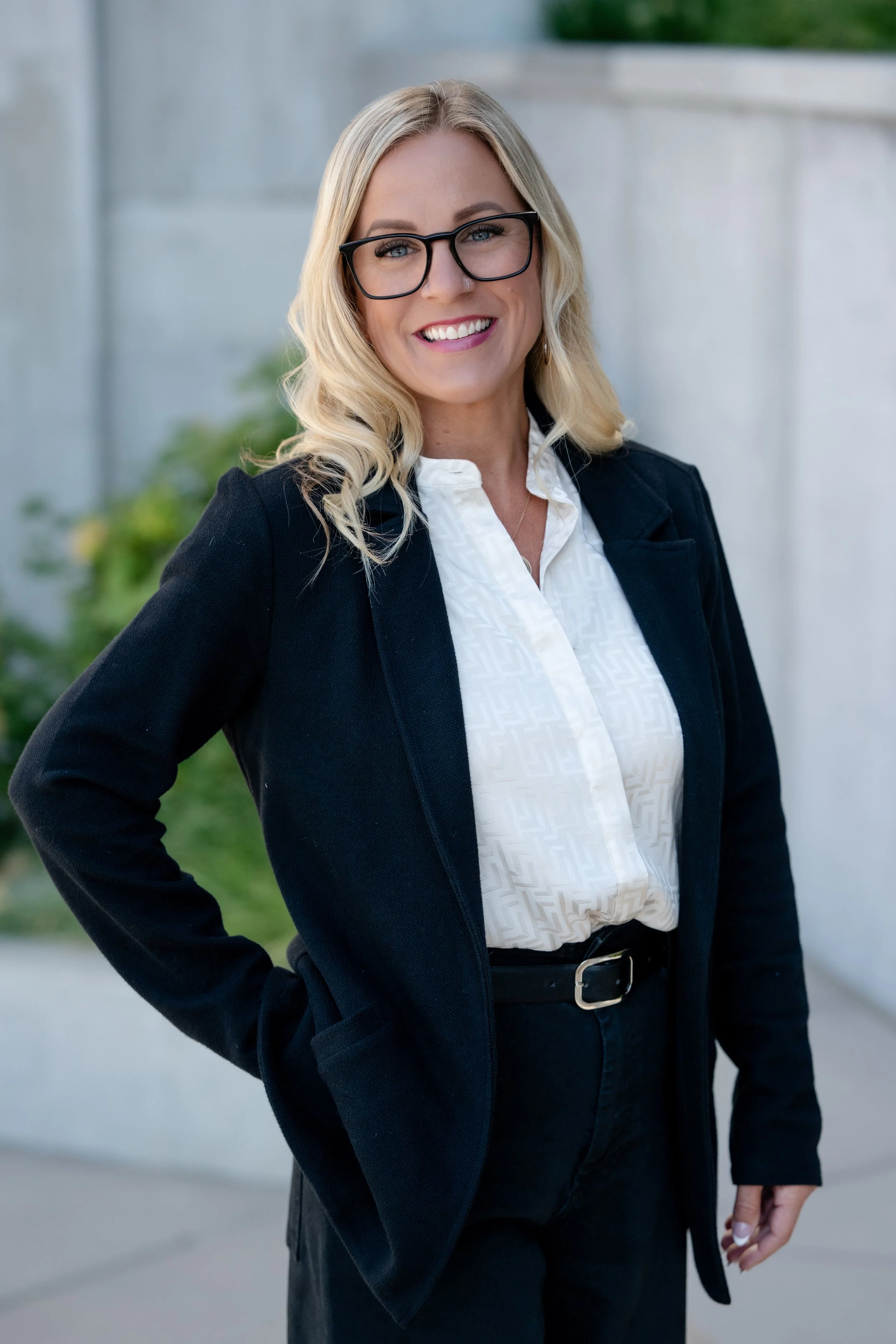 Amy Grove, mediator