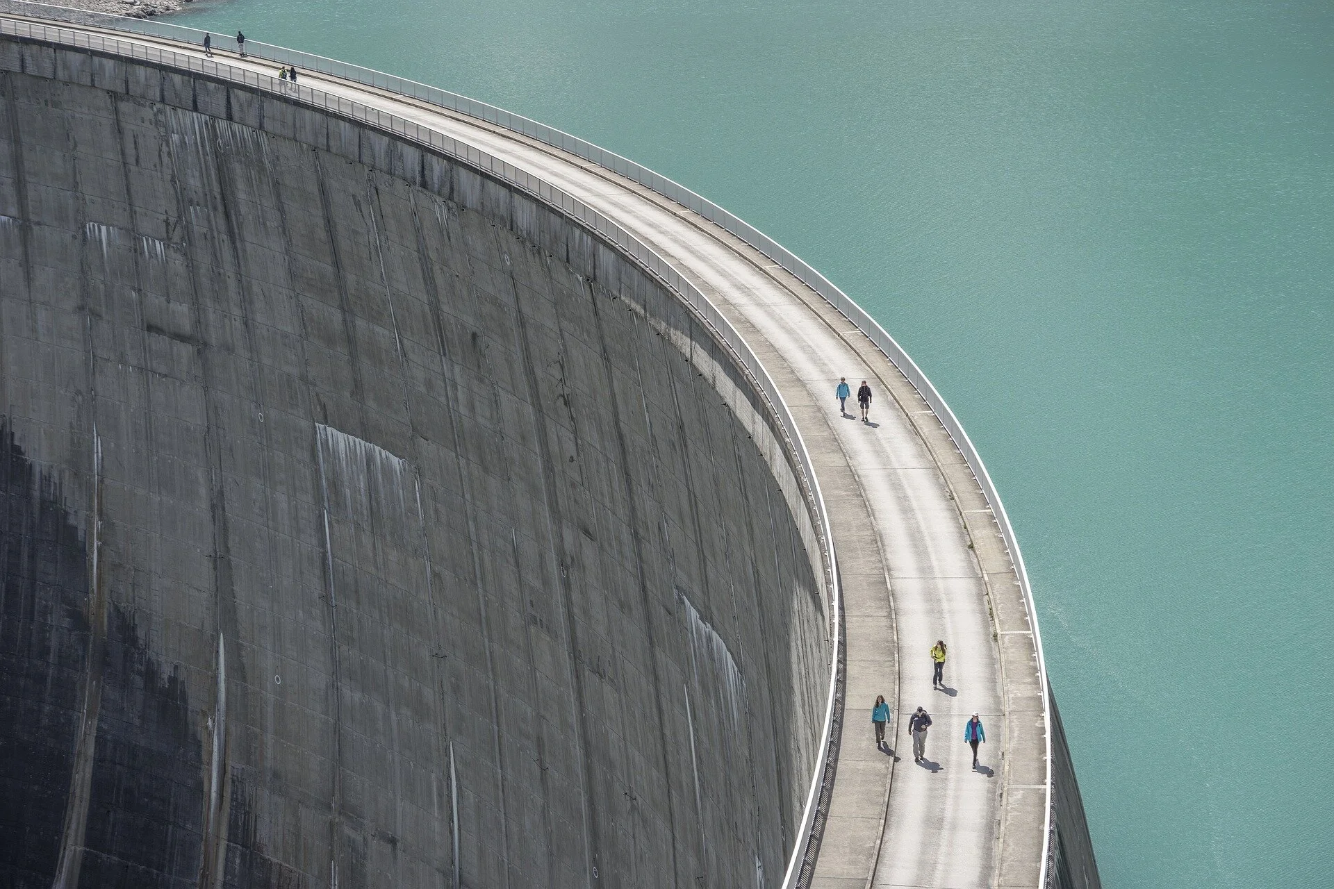 5 Ways Setting Boundaries Unlocks Team Success