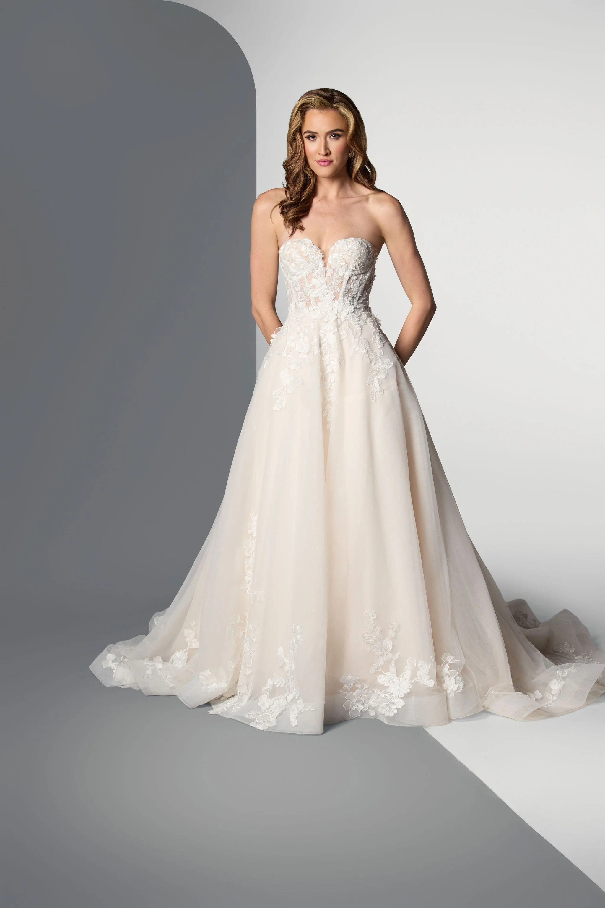 AngelBridalShoot0383HR-EVHR.jpeg