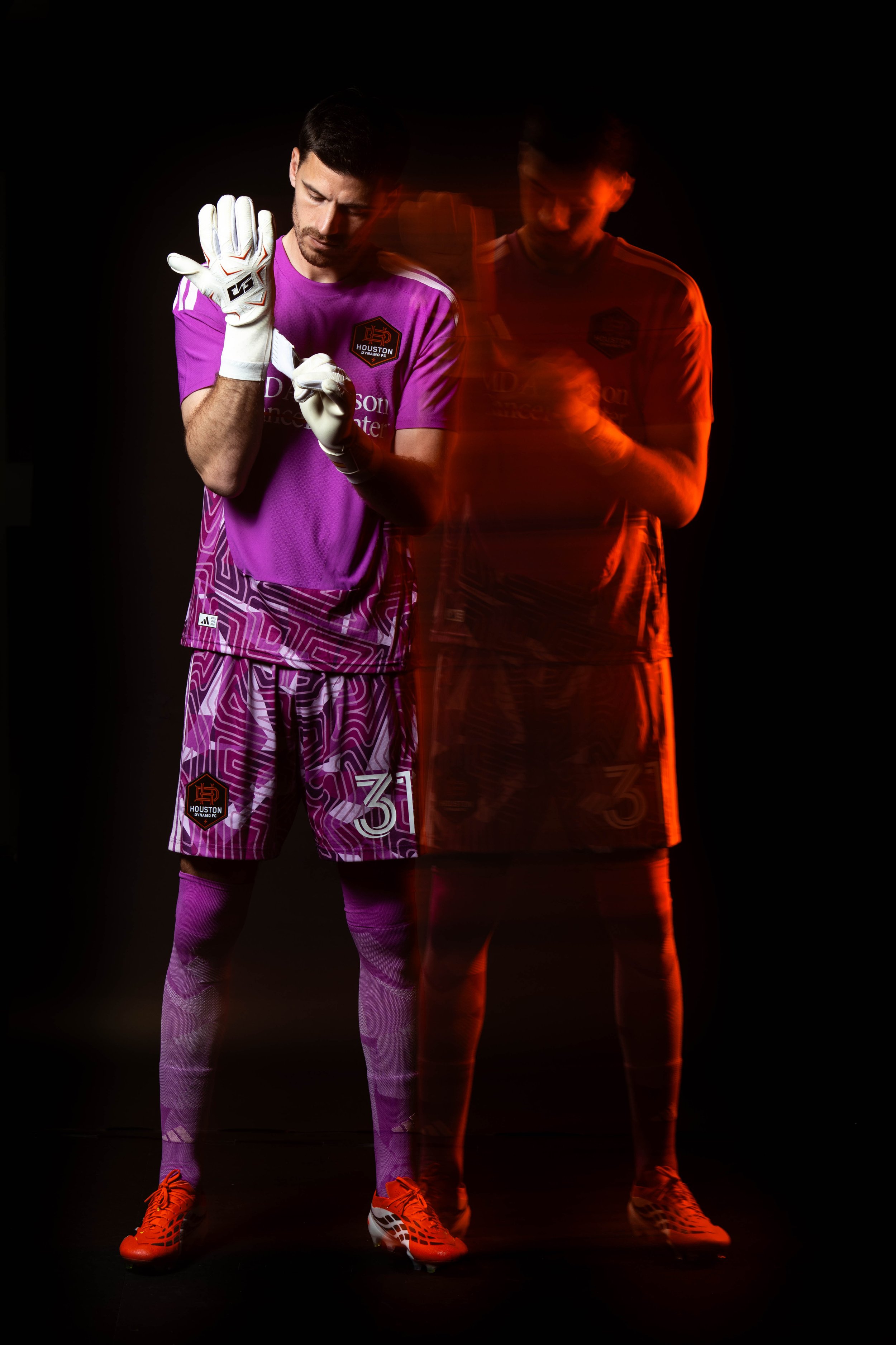 CC_DYNAMO_JOHNATHAN_BOND_STYLISTIC_-08429-2.JPG