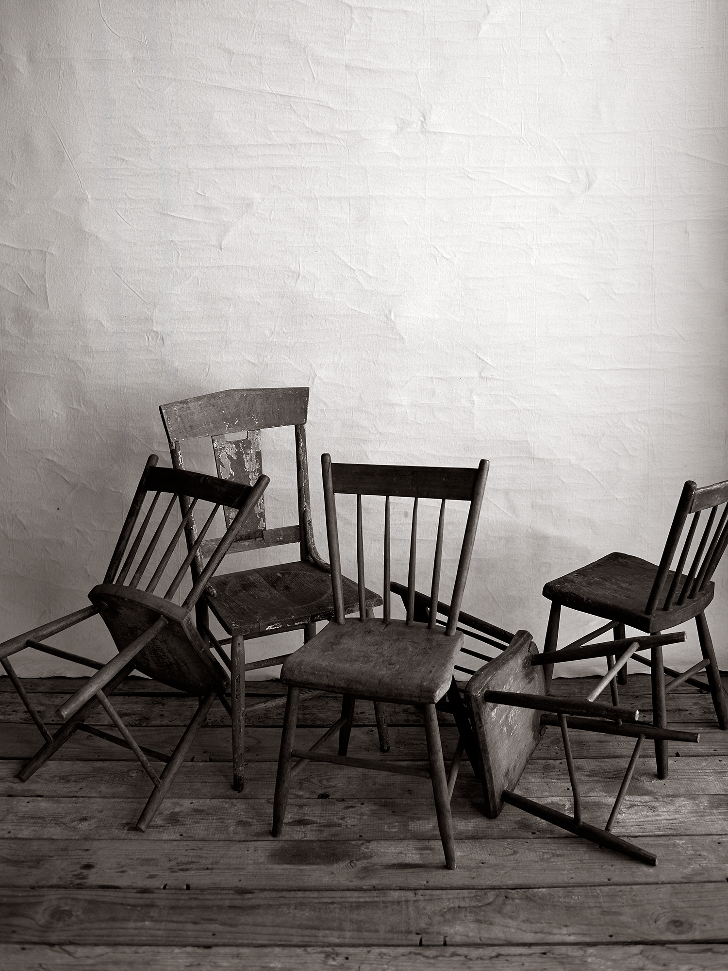 chairs.webp