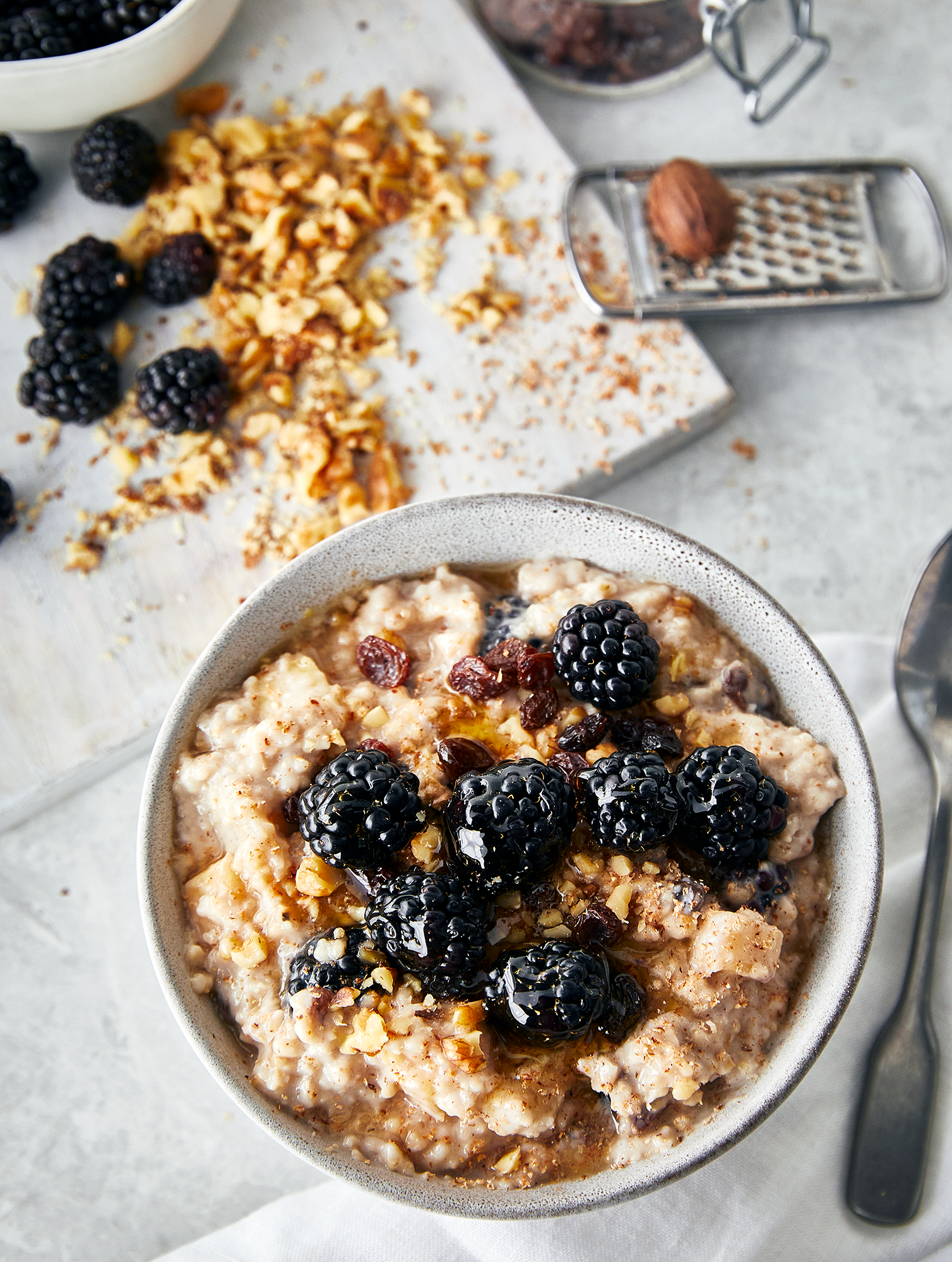 GP_SlowCooker_OxfordBlue_MapleBrownSugarOatmeal_17.webp