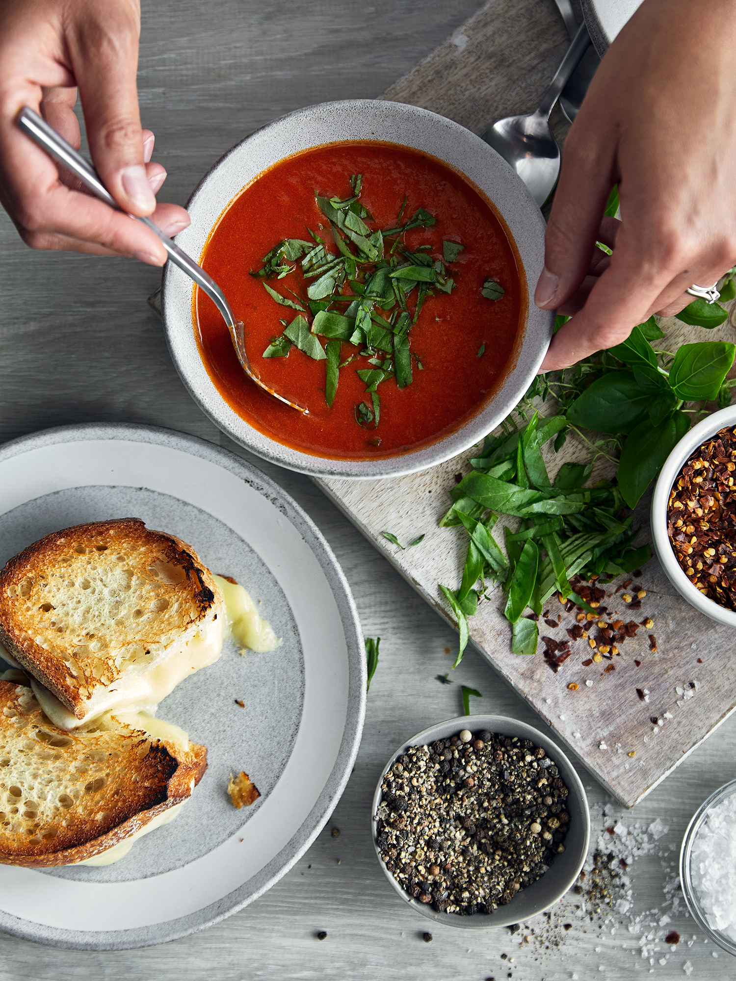GP_SlowCooker_CloudCream_RoastedTomatoPepperSoup_11.webp