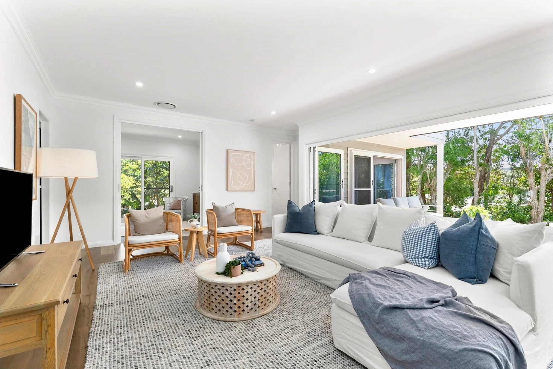 32 Crescent Rd 14.jpg
