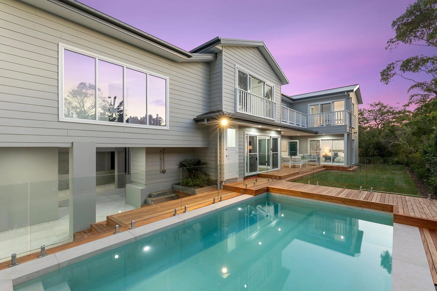 32 Crescent Rd 1.jpg