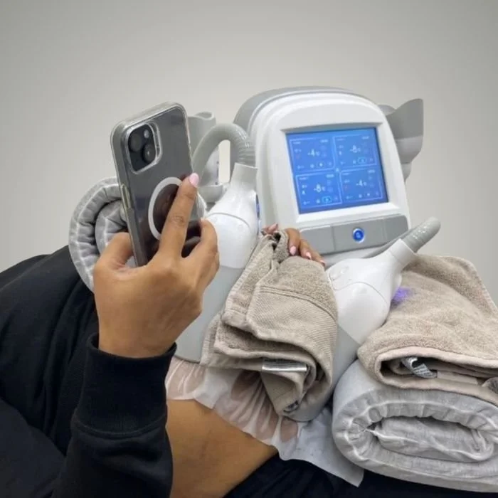 Medical device attached to a stomach with a towel underneath