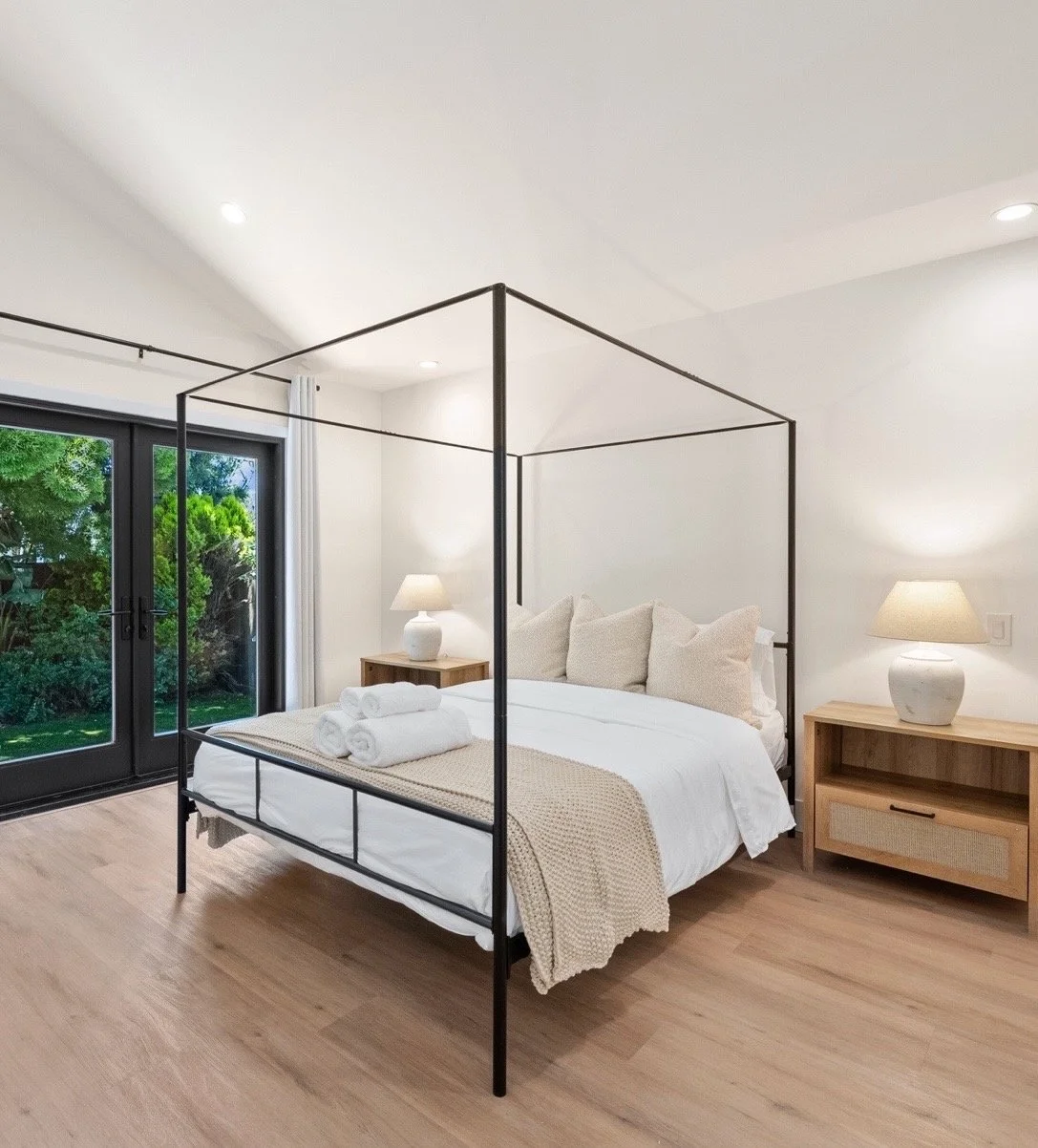 Luxury Suite with Private Bathroom and Patio · San Mateo, CA — Stay Alpha Home