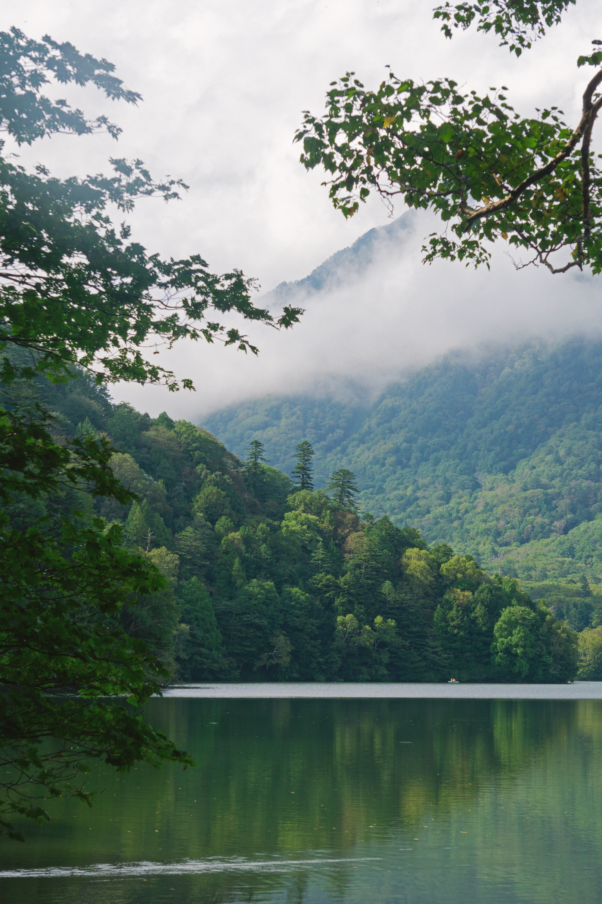 09_12 8 yumoto lake copy.png