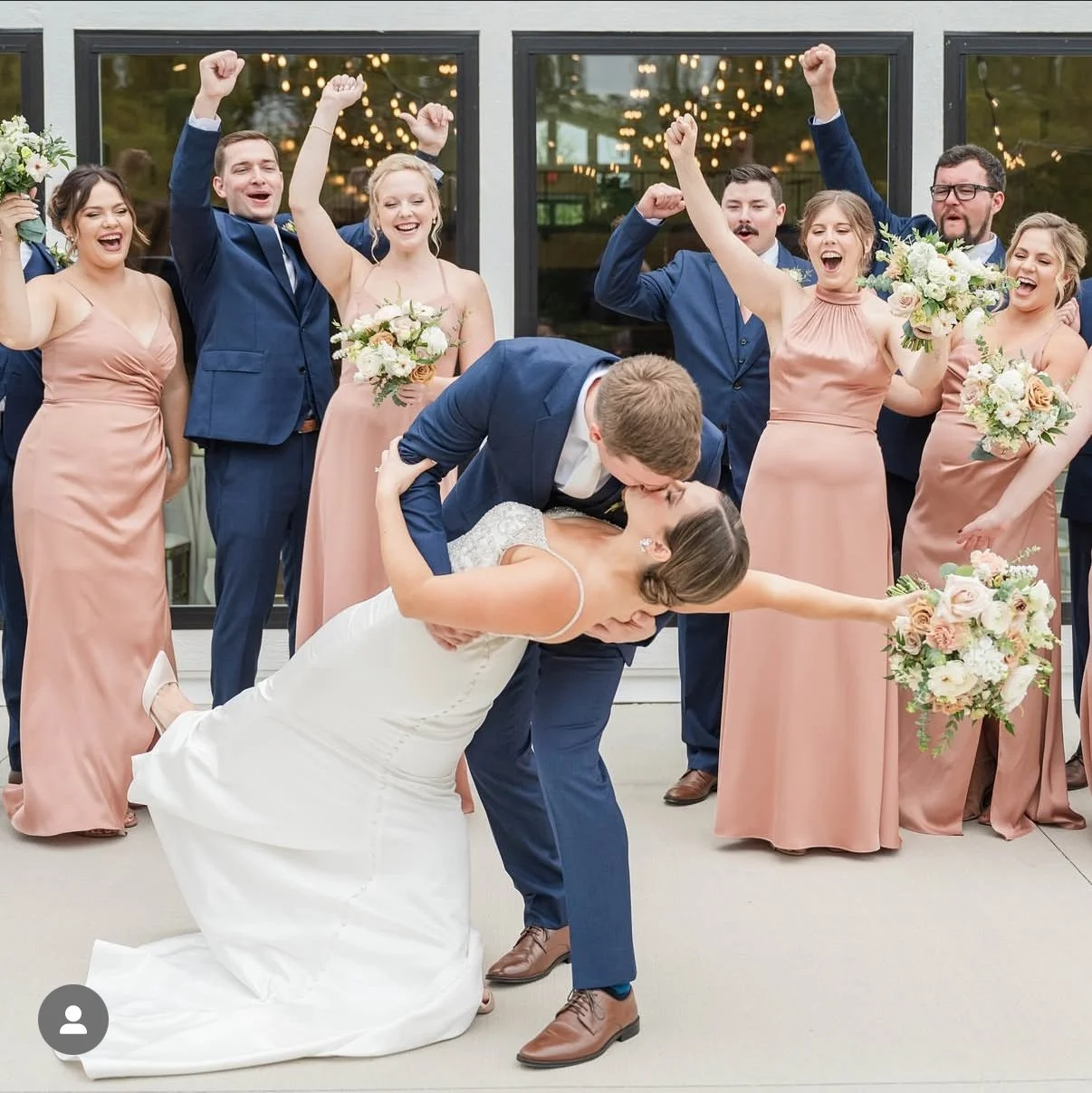 alliekiss.jpg