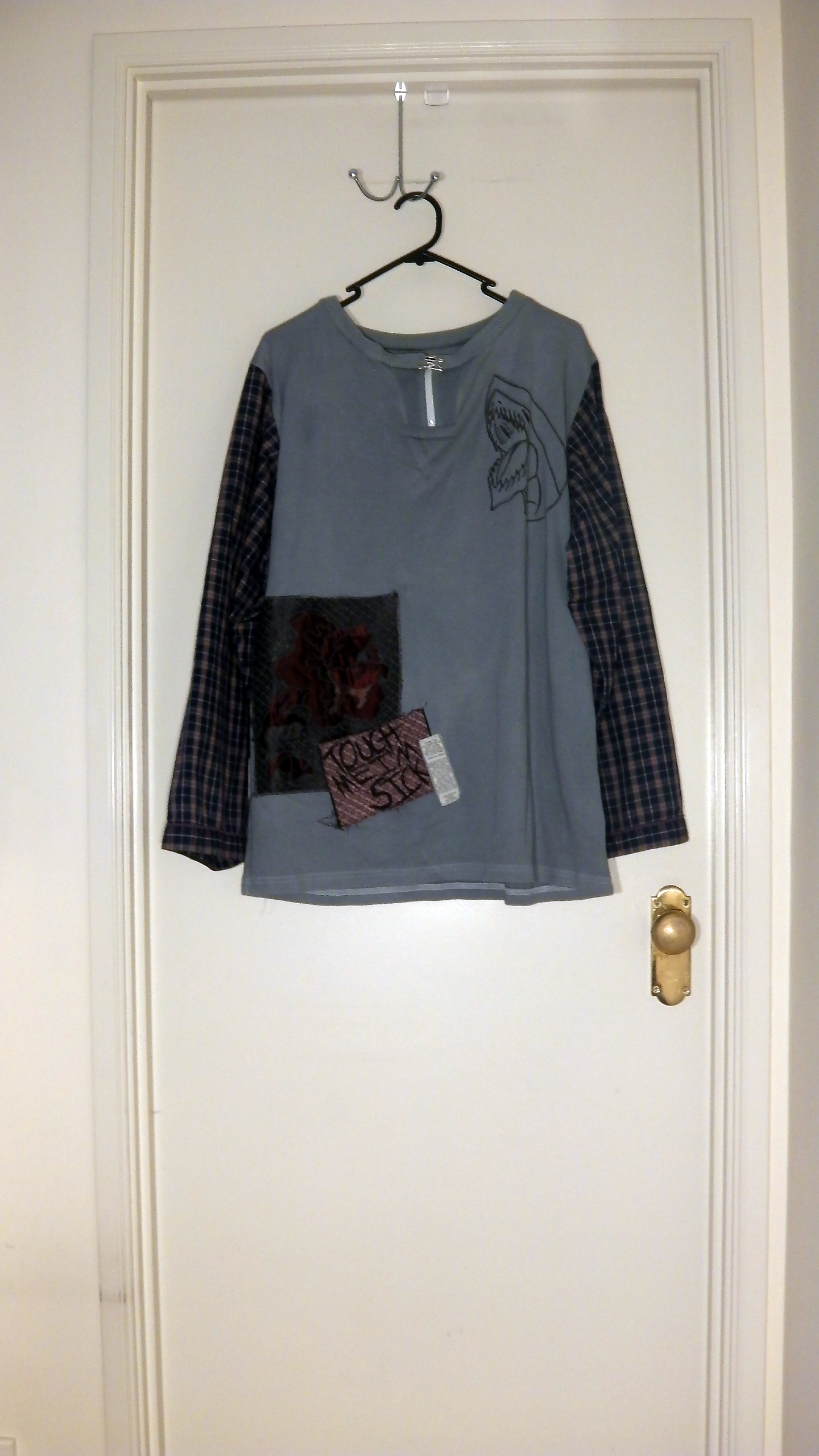 s tee 1.png