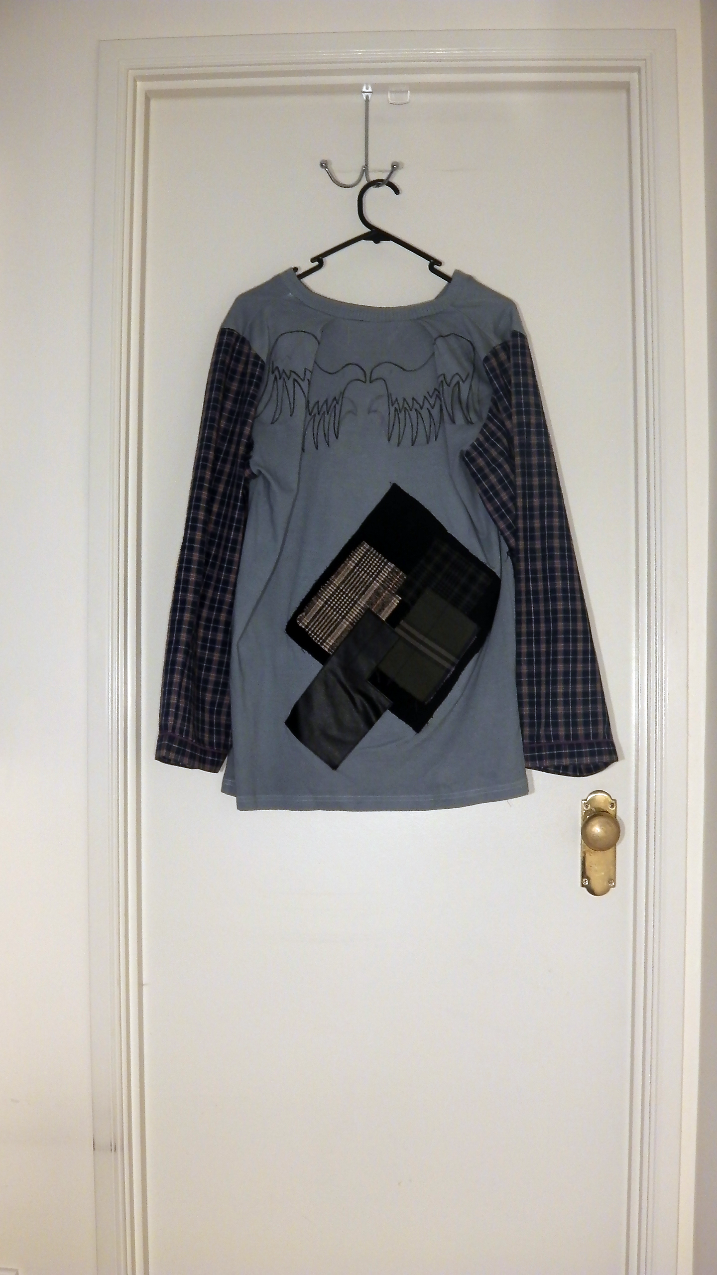 s tee 2.png