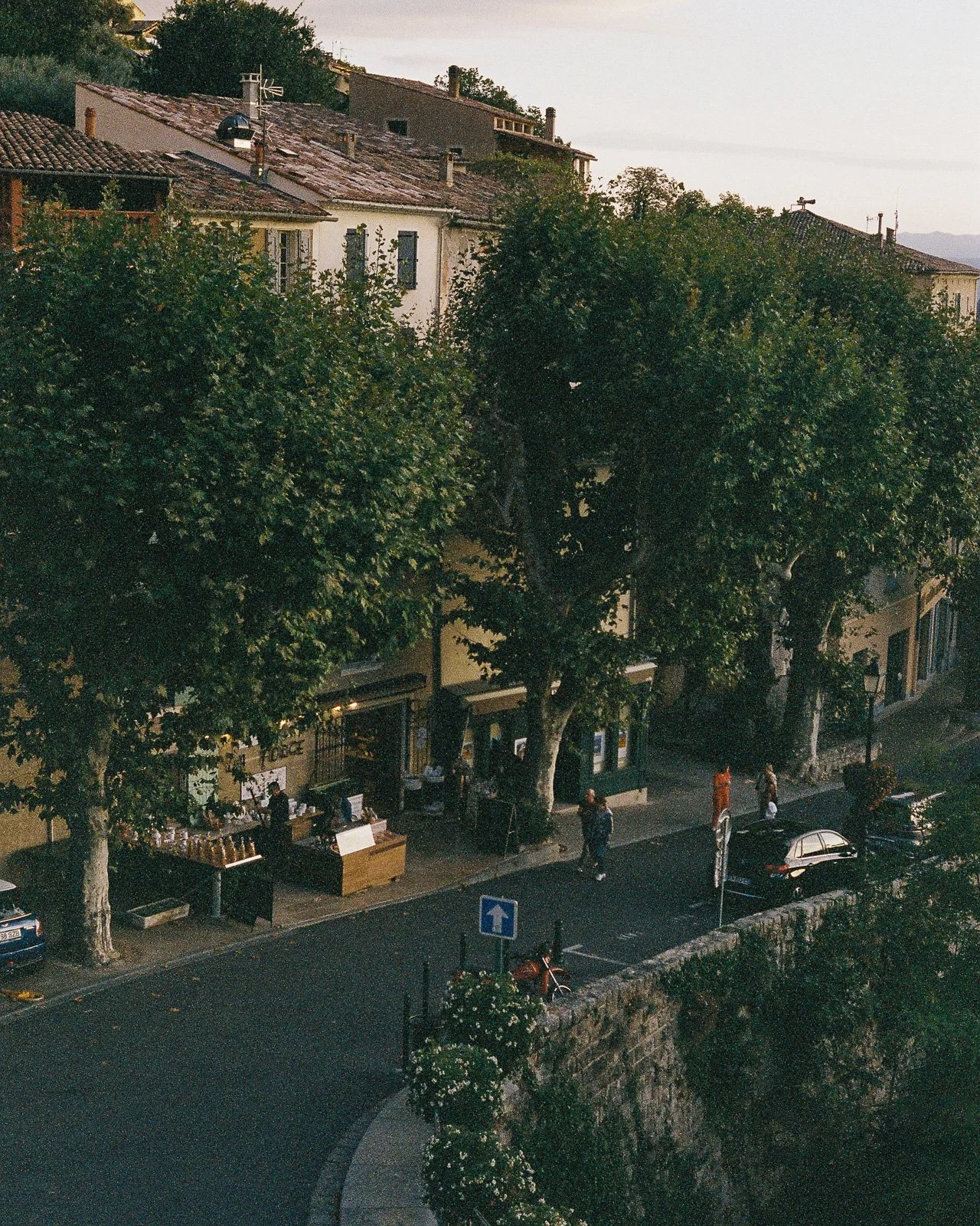 A001550-R1-17-18.jpg