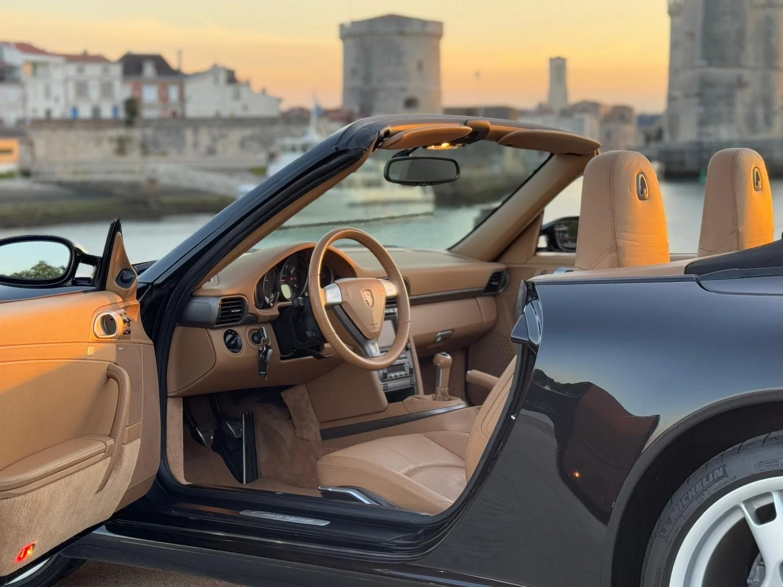 9_Porsche 997 Carbiolet.jpeg