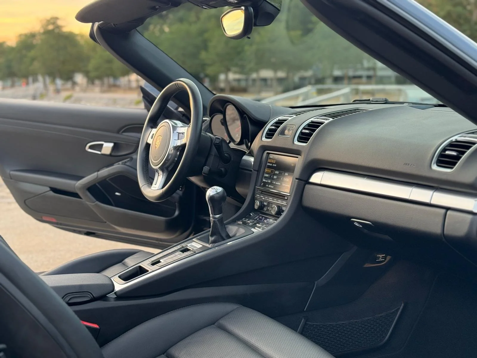 4_Porsche Boxter 981.jpeg