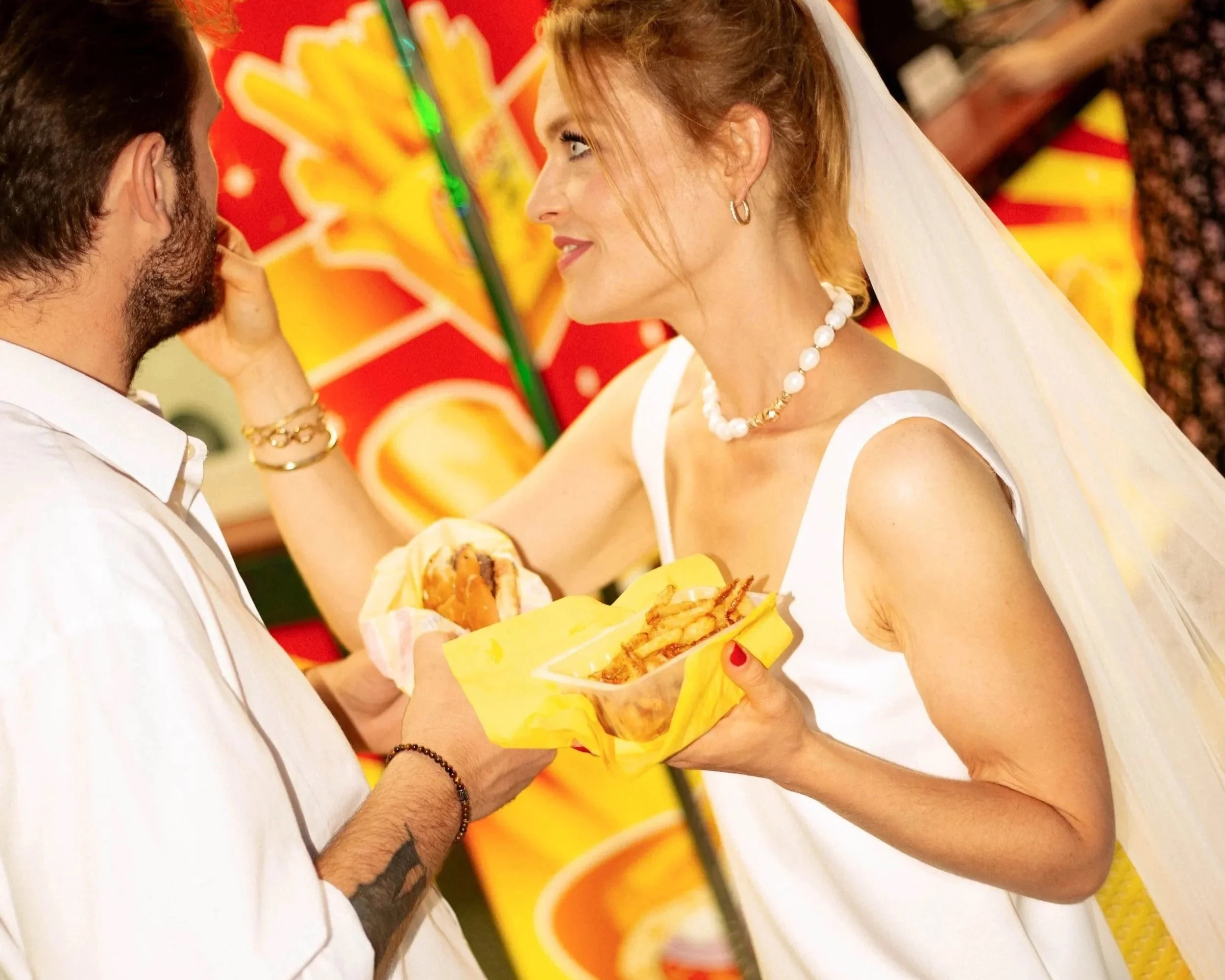 Photographie d'inspiration mariage pop et décalée à la foire Saint-Jean — studio nepita
