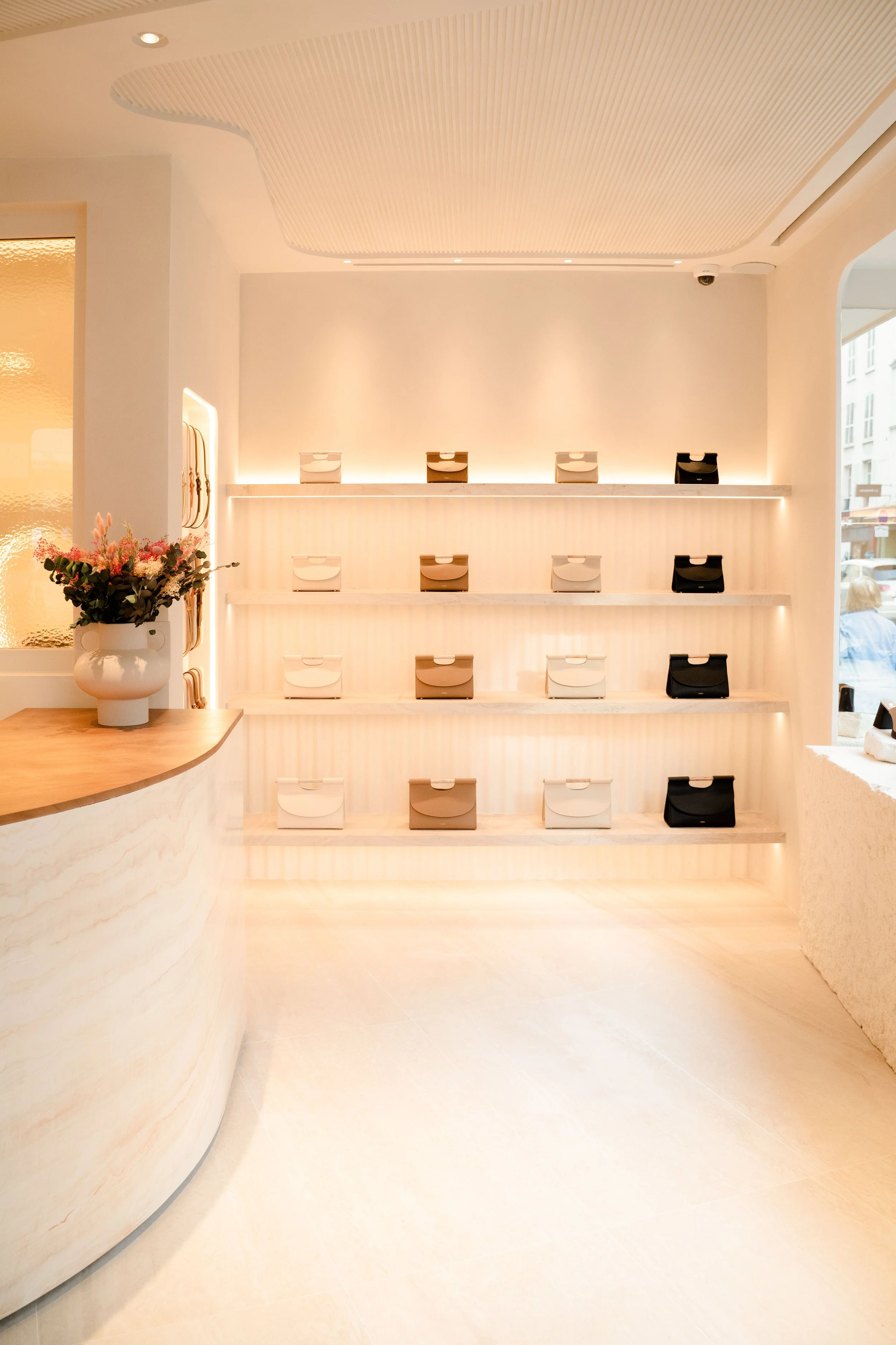 Boutique-Bobbies-Passy-54-LQ.jpg