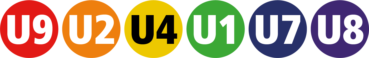 Farbige U-Bahn-Stationenschilder mit den Linien U9, U2, U4, U1, U7 und U8.