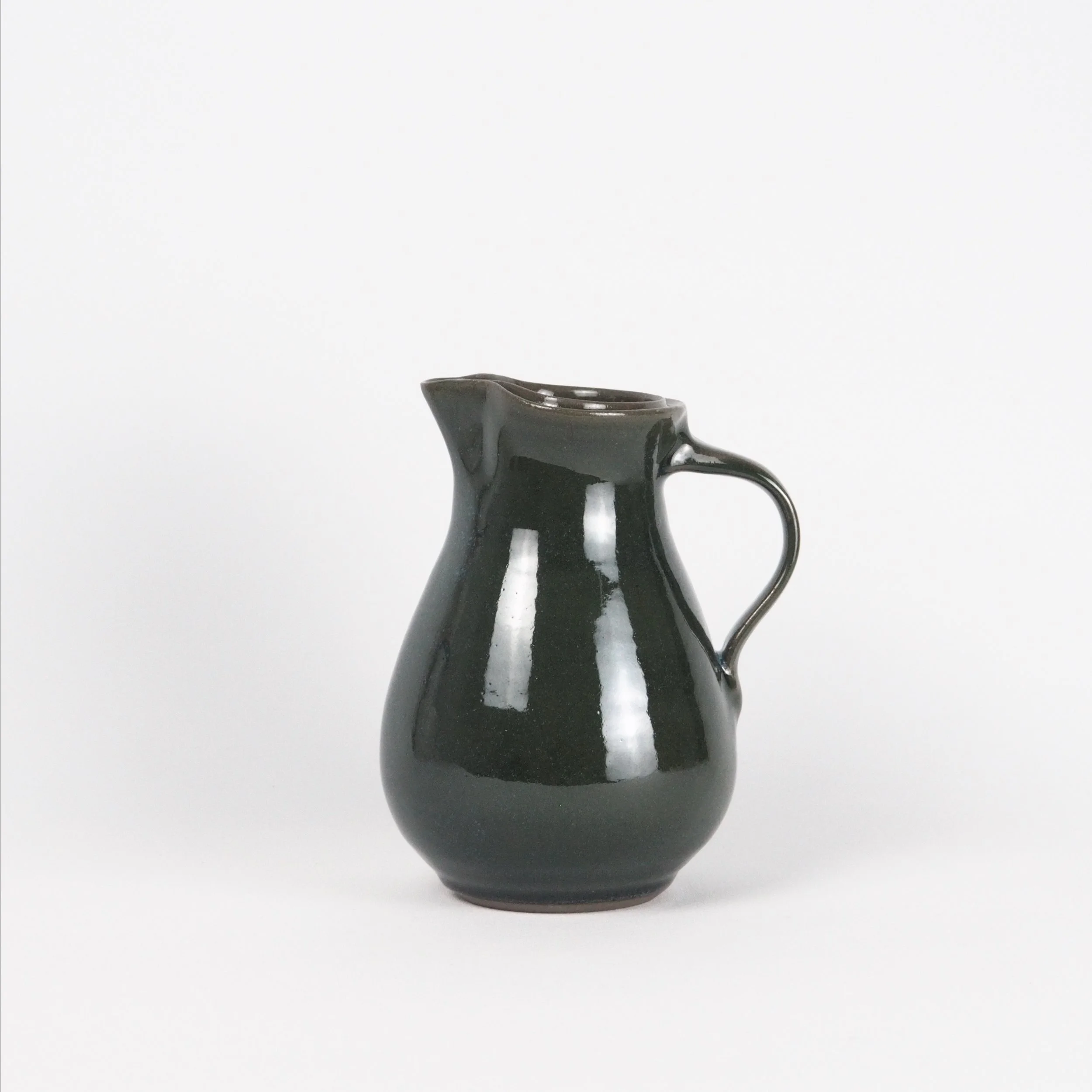 Pitcher, green A