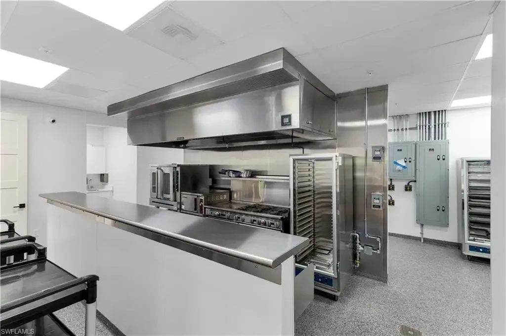 Commercial Kitchen