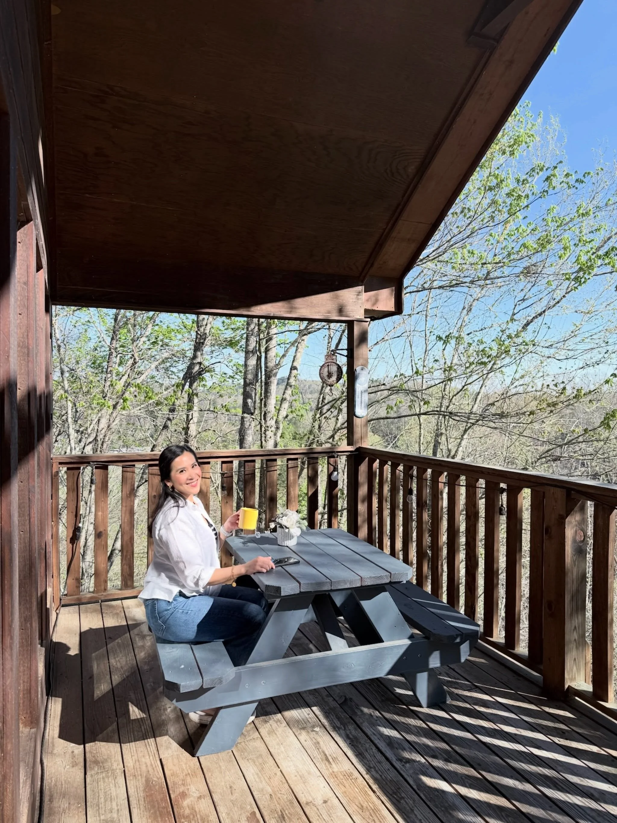 Coffee on the deck, nowhere to be. ☕🌿
Thank you @lala_lemon for sharing this moment from your stay! This is exactly what mornings at Blue Sage are for.
Staying with us? Tag @bluesagesmokies and you might be our next featured guest 📸
Book direct, li