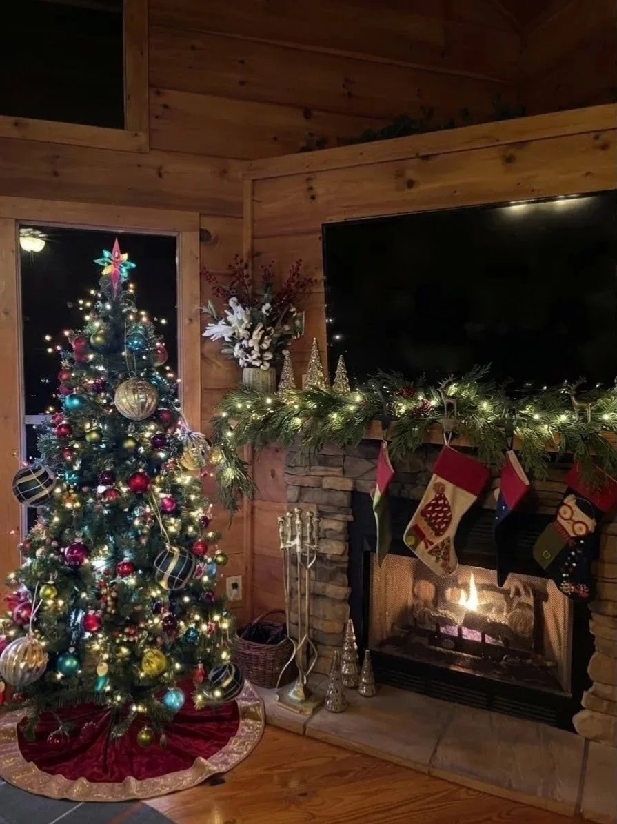 Christmas in the Smokies — Lights, Events &amp; Where to Stay