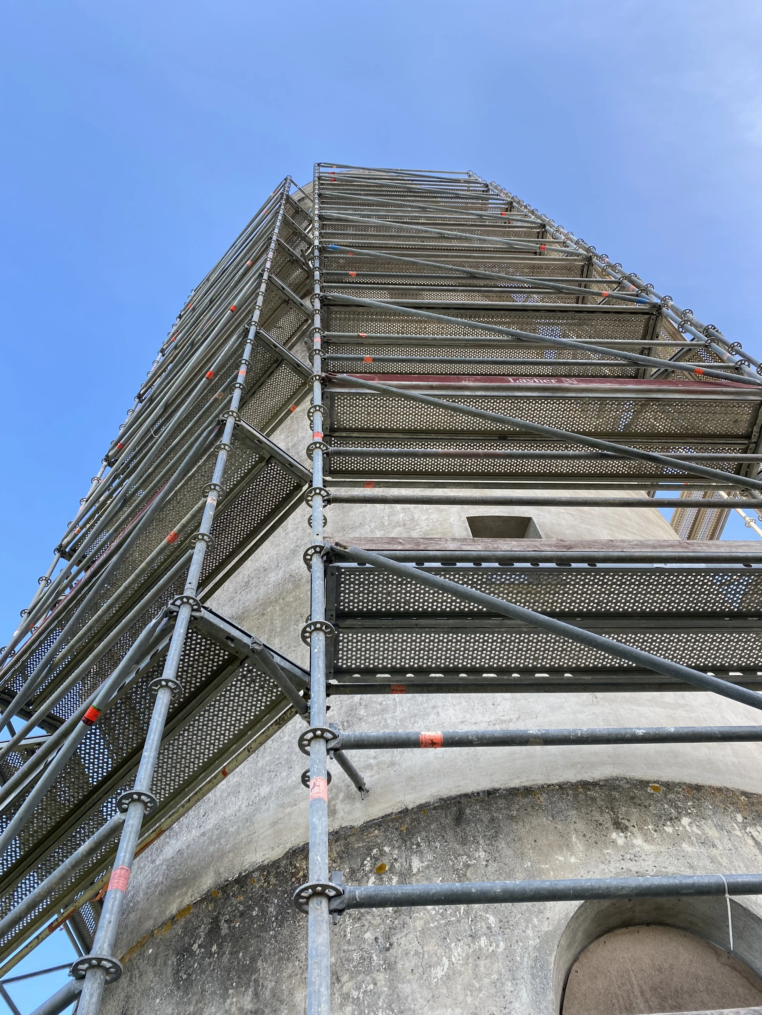 Le Château d'eau de Podensac en chantier
