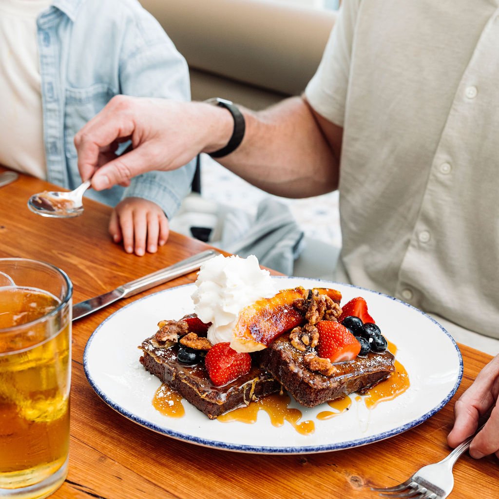 Sunday Brunch News 📰

Beginning tomorrow, Sunday 9/27, we're beginning brunch service an hour earlier at 10am (instead of 11am). Join us for the best brunch around, really. 

Full menu available at perlarawbar.com (link in bio). Check out a few of o