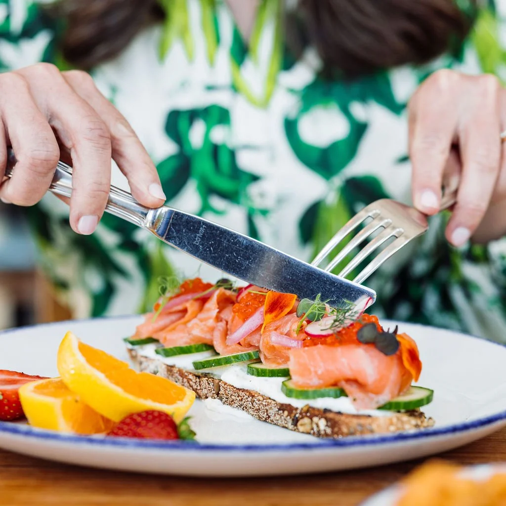 Cue the Sunday Brunch menu! Doors open at 10am this morning. 

Starters &amp; Salads, Handhelds, Breakfast, a Kids Menu and Side Dishes (including our signature Skillet Cornbread, of course&mdash;perfect for the table). 

Preview the full menu online