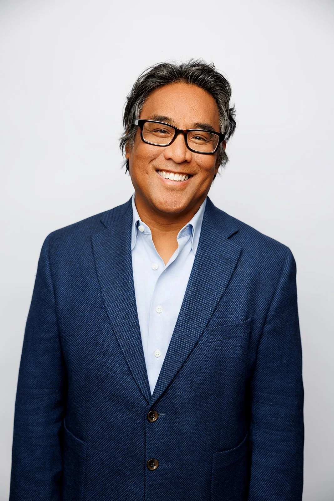 Political sociology researcher, Cedric de Leon, is also an author and speaker