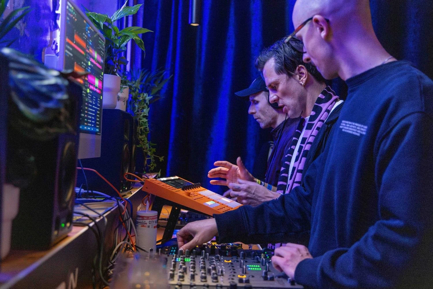 native-instruments-ade-2025-traktor-workshop-side-people.jpg
