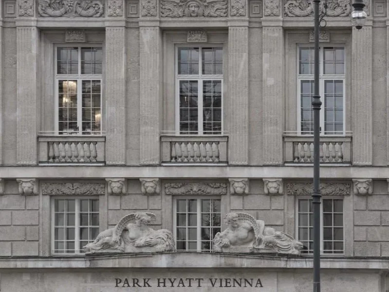 Hotel Park Hyatt - Fenstersanierung von Gaulhofer Manufaktur