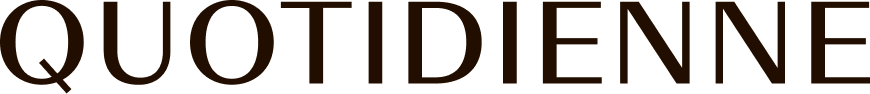 Text reading 'QUOTIDIENNE' in dark font on a white background.