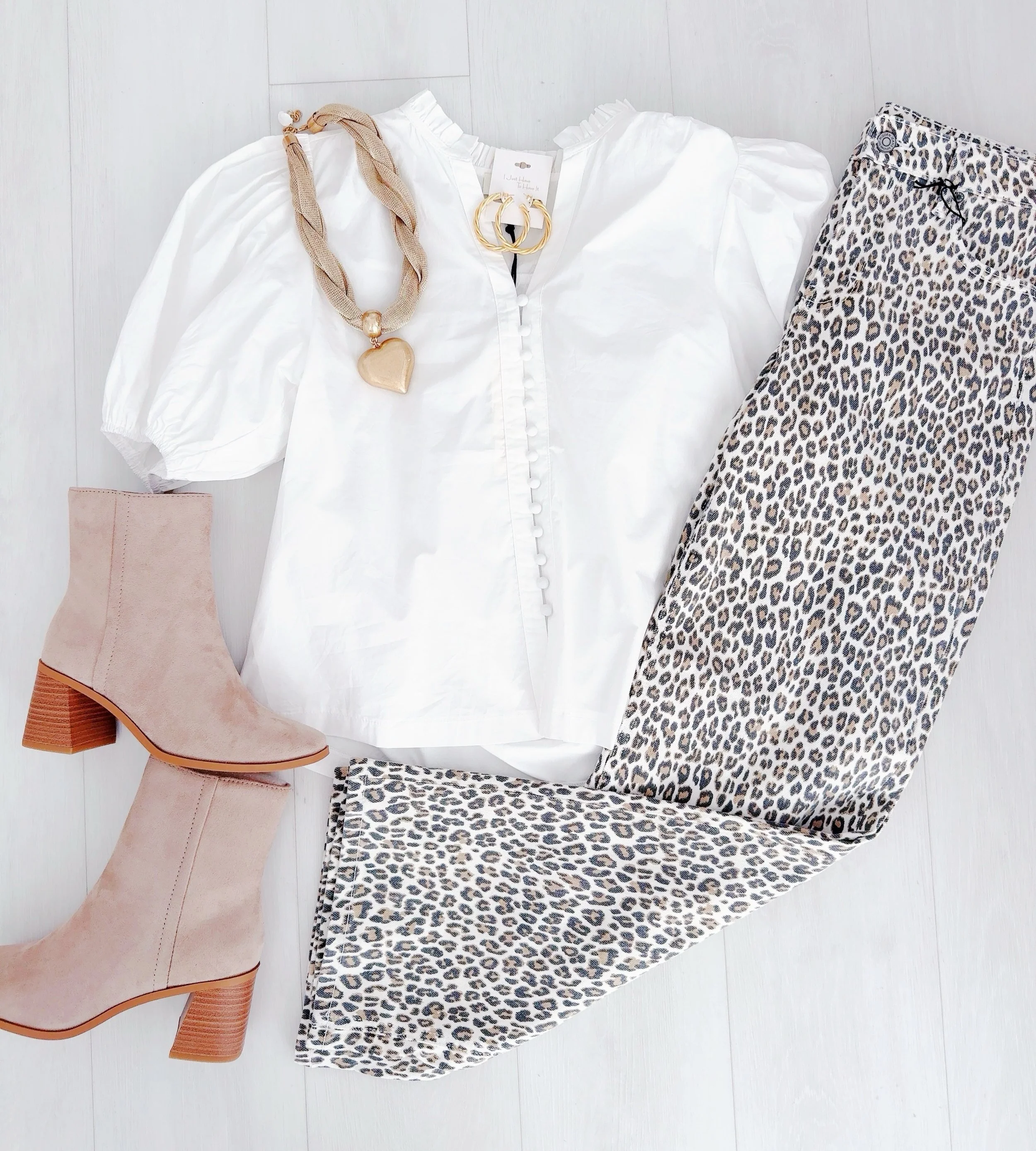 Pre-Fall MUST HAVES ✨ Check out all the new arrivals online 24/7 www.ijusthavetohaveit.com